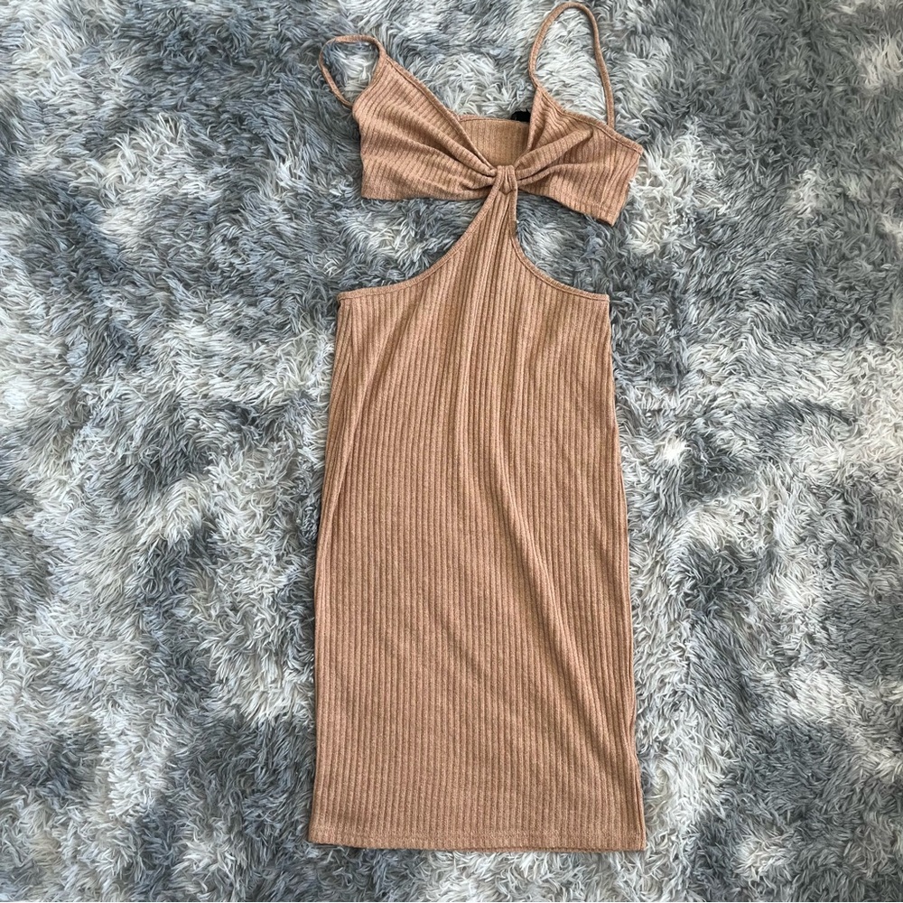 SHEIN Tan and Beige Cut Out Vacation‎ and Beach Strappy Midi Dress - Size M